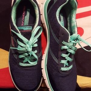 Skechers lite-weight memory foam